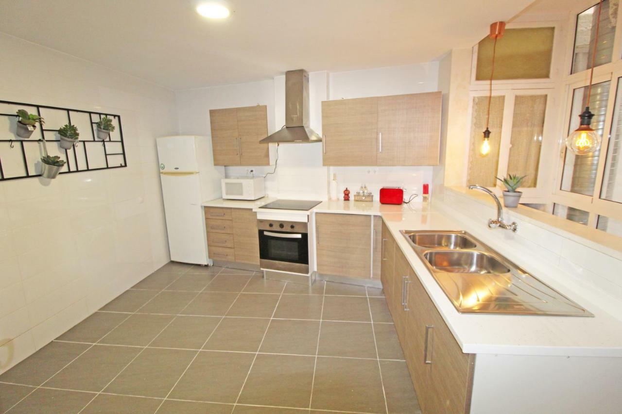 Centrico Y Espacioso Piso En Barrio Tranquilo Alicante Eksteriør bilde